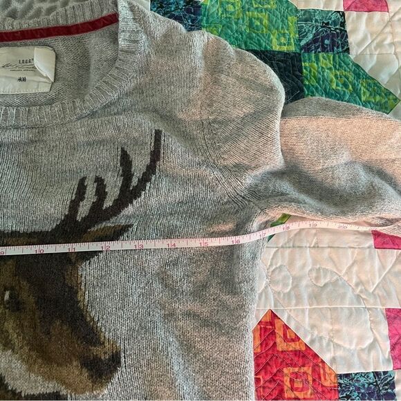 H&M Crew Neck Sweater size Small Gray Deer Knit Preppy Reindeer Jumper - Picture 8 of 11